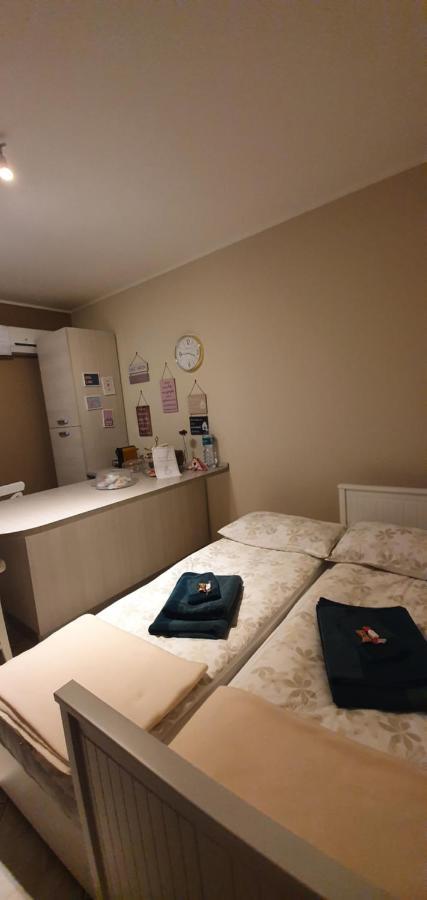Casa Vacanza Villa Romano 니콜로시 외부 사진